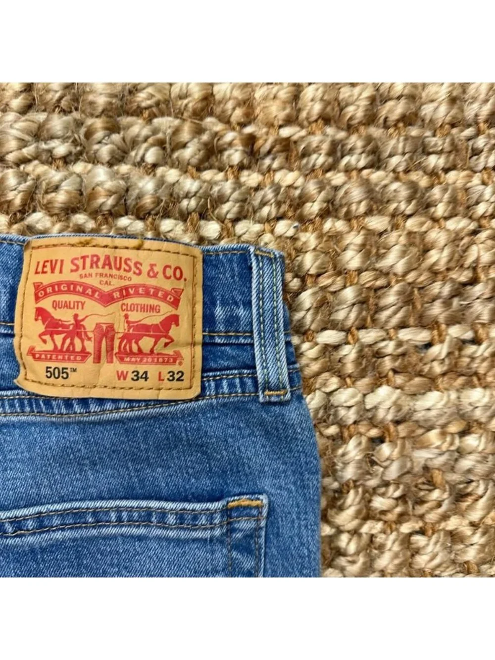 New Levi's 505 Regular Fit Straight Leg Blue Denim Jeans Mens W34 L32